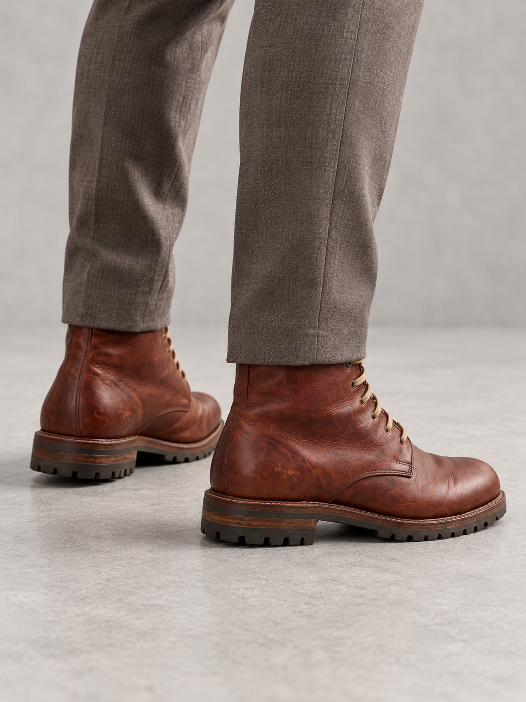 Men's Classic Lace Up Boots - chestnut brown back