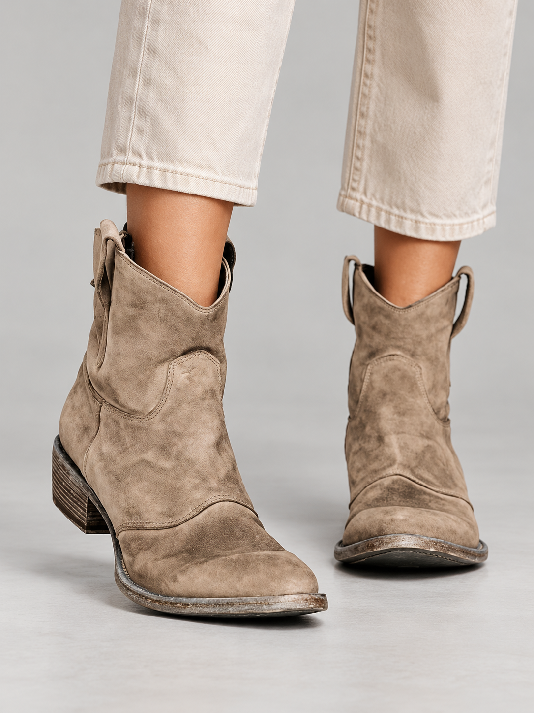 Women's Pointed Toe Ankle Boots - taupe model