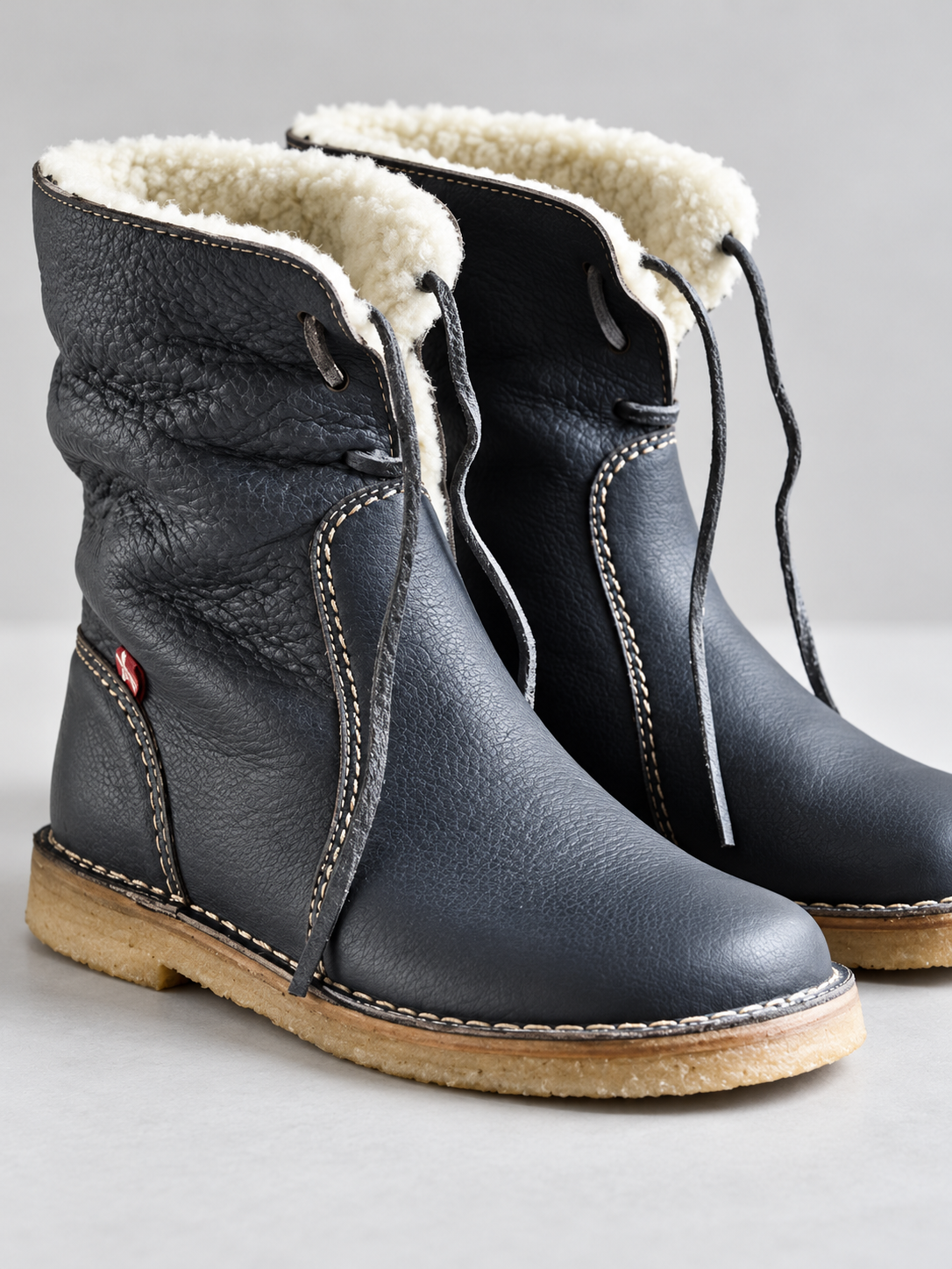 Women's Winter Warm Lined Snow Boots - black detail