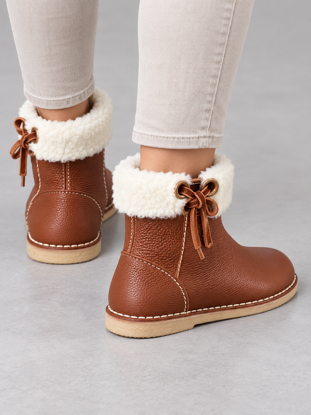Women's Winter Warm Lined Snow Boots - light brown back