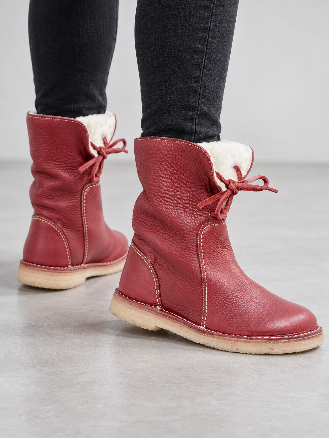 Women's Winter Warm Lined Snow Boots - red back
